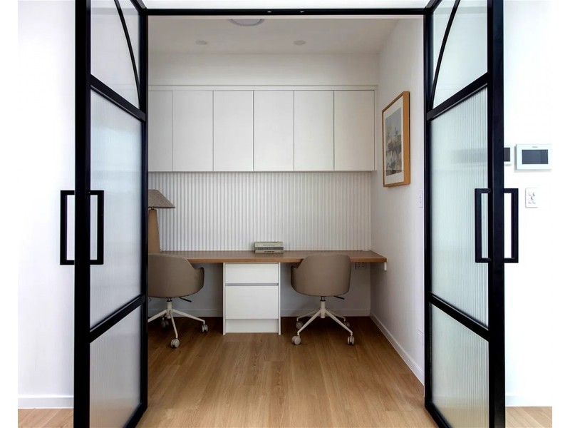 4  Himalaya Street, Mermaid Waters QLD 4218