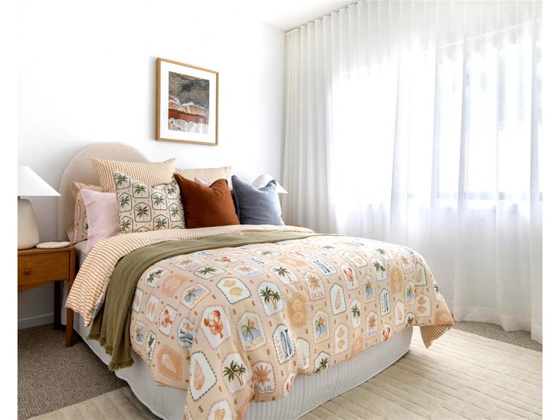 4  Himalaya Street, Mermaid Waters QLD 4218