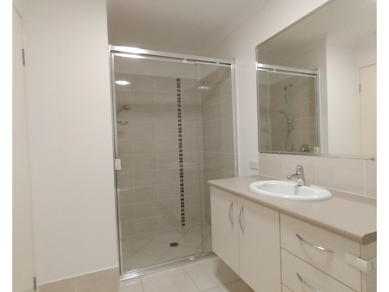 15 Girraween Lane, Fitzgibbon QLD 4018