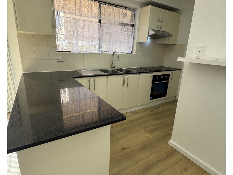 3/105 Castlereagh Street, Liverpool NSW 2170