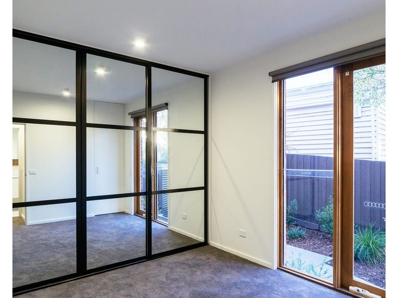 3/12 Essex Street, Glen Iris VIC 3146