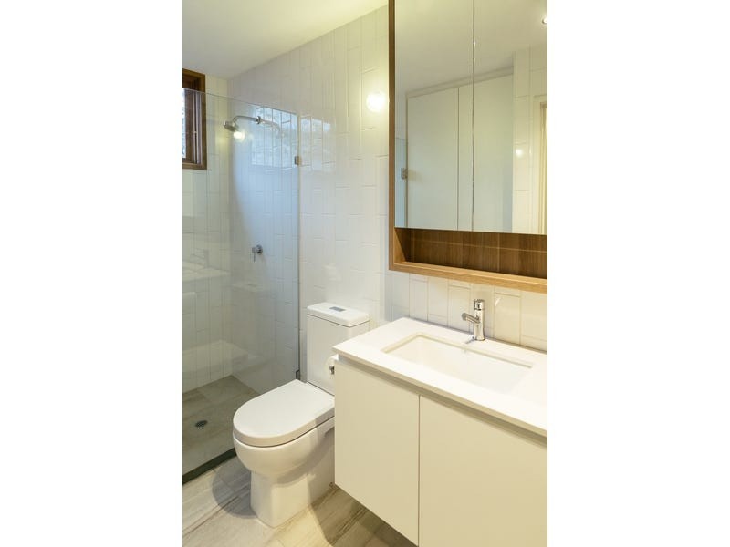 3/12 Essex Street, Glen Iris VIC 3146