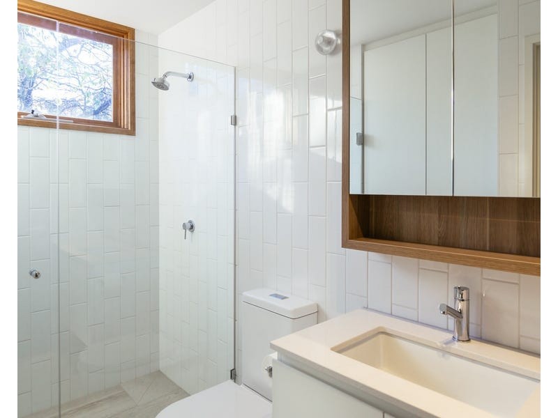 3/12 Essex Street, Glen Iris VIC 3146