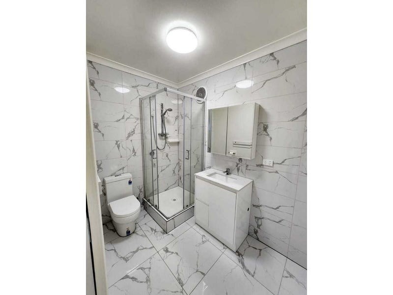 2/53 Tram Road, Doncaster VIC 3108