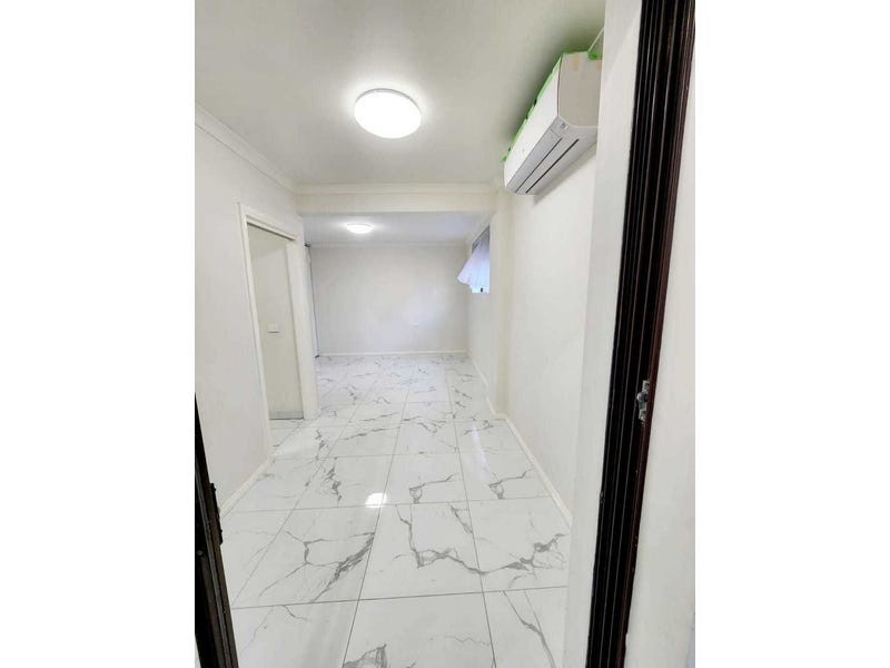 2/53 Tram Road, Doncaster VIC 3108