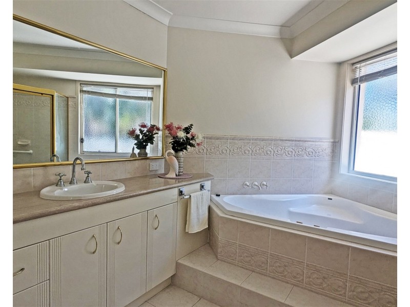 34 St Andrews Drive, Cornubia QLD 4130