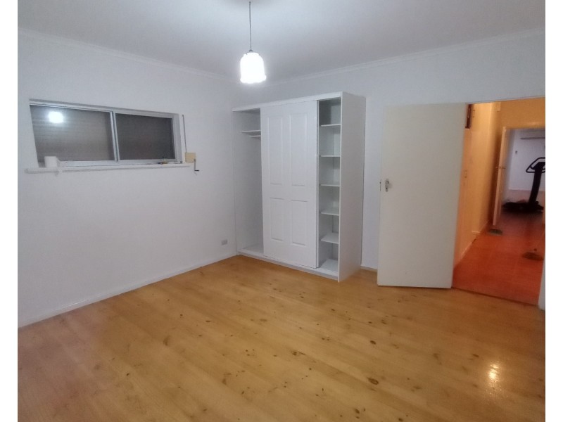 20 Hobbs Street, Findon SA 5023