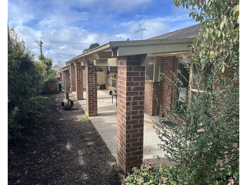 69 Darley Street, Katoomba NSW 2780