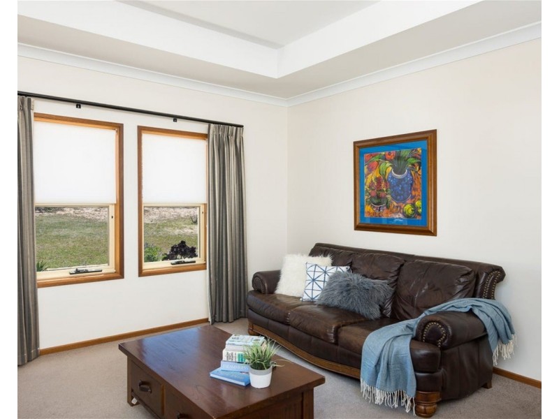 19 Jendarra Court, Swanport SA 5253