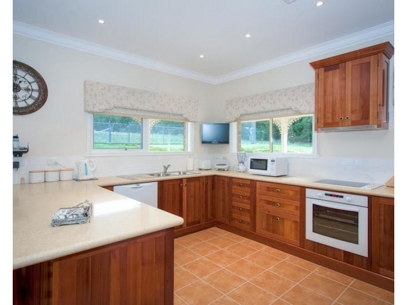 1/77 Leslie Road, Gisborne VIC 3437