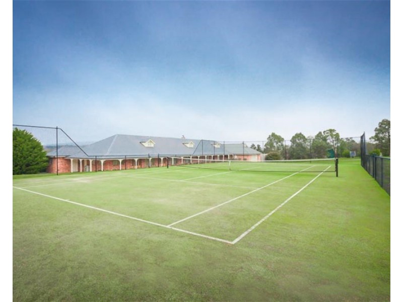 77 Leslie Road, Gisborne VIC 3437