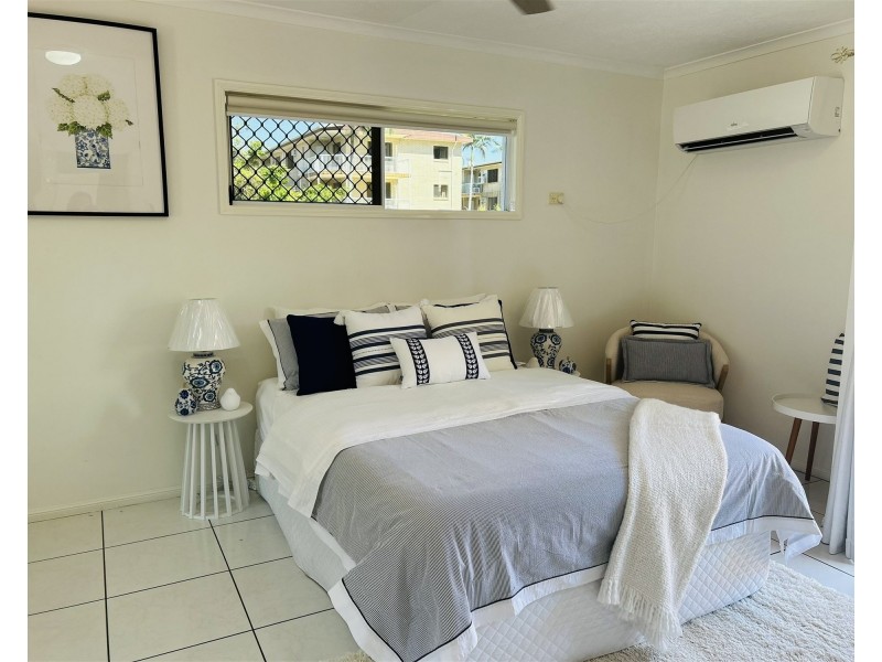 1/93 The Strand, North Ward QLD 4810