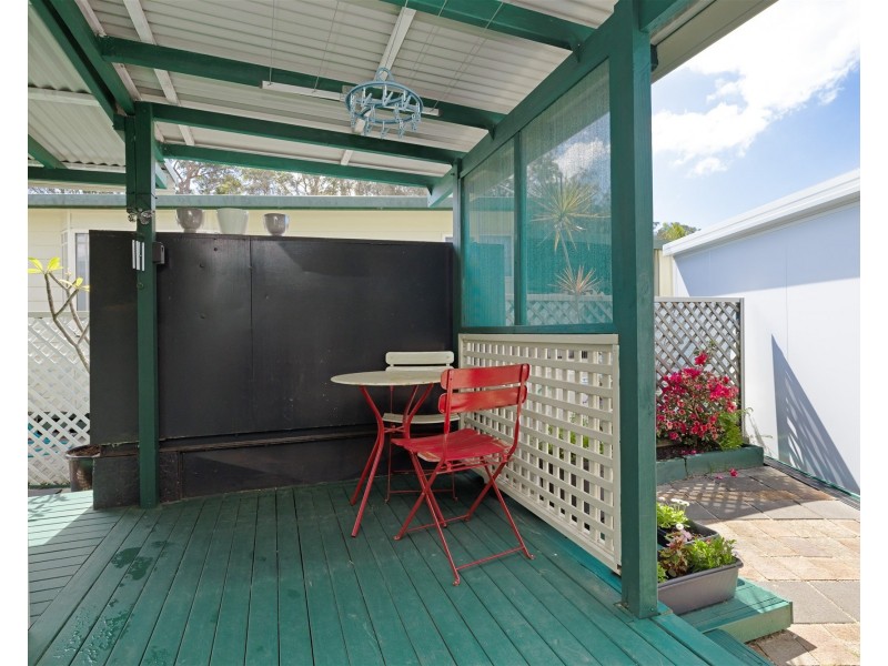 42 First Avenue, Green Point NSW 2251