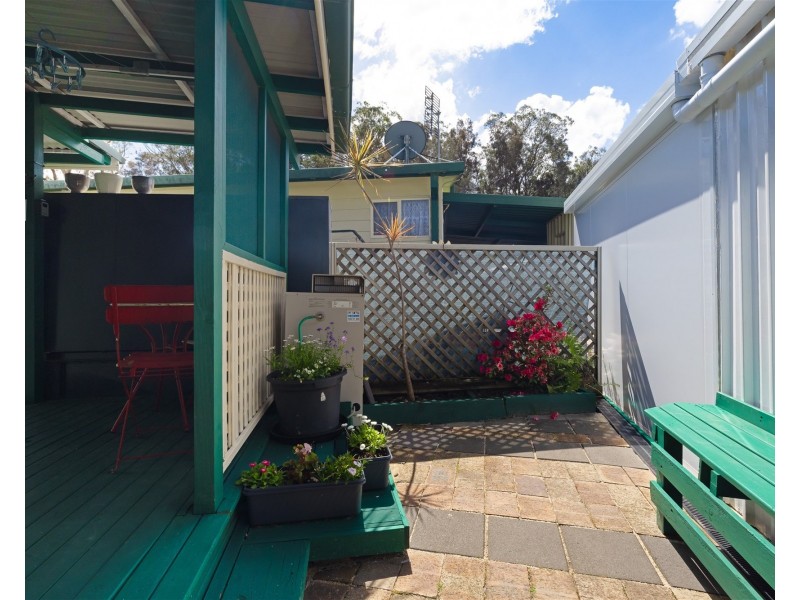 42 First Avenue, Green Point NSW 2251