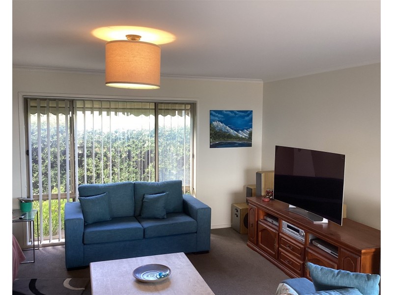 28 Beach view court, Tura Beach NSW 2548