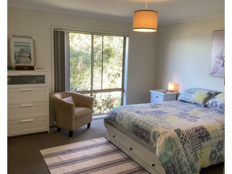 28 Beach view court, Tura Beach NSW 2548