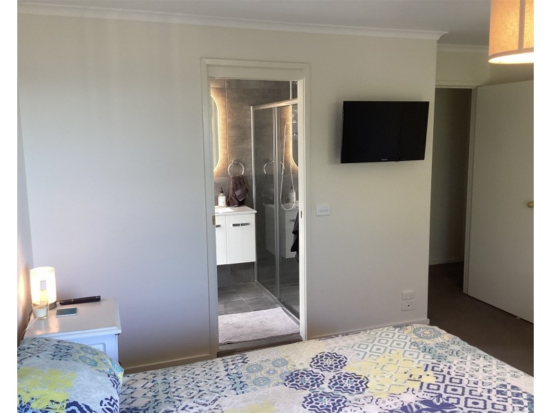 28 Beach view court, Tura Beach NSW 2548