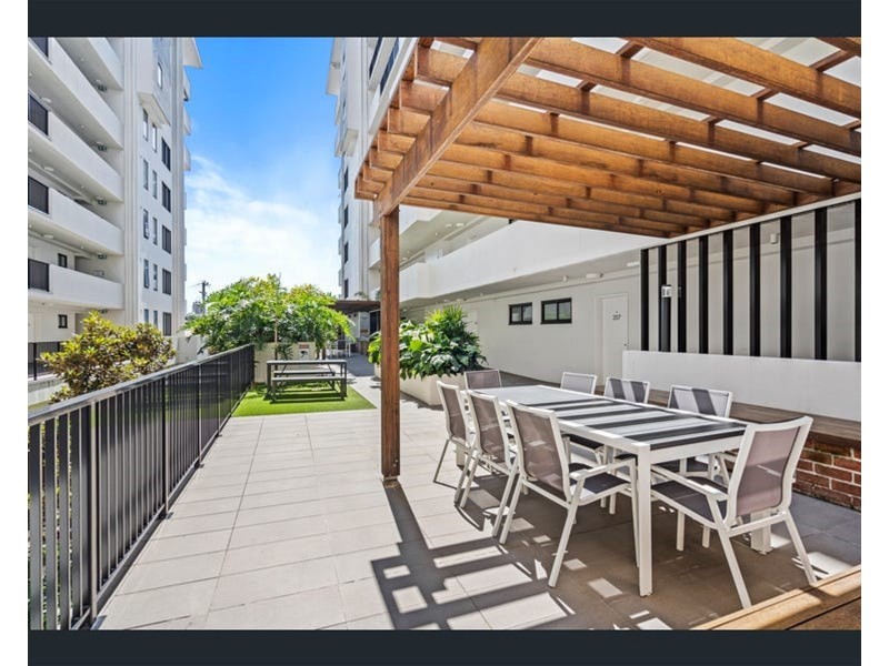 512/45 Wellington Road, East Brisbane QLD 4169