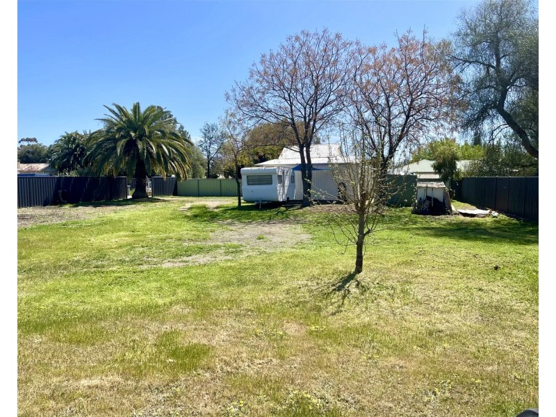 1 Osborne Street, Urana NSW 2645