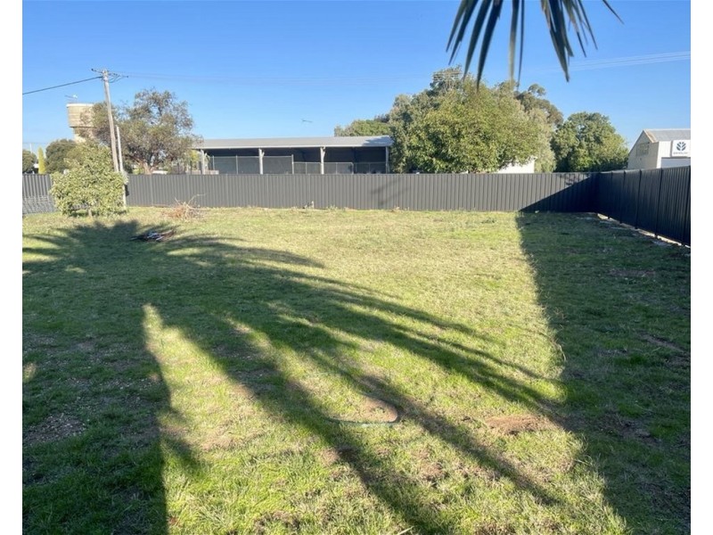 1 Osborne Street, Urana NSW 2645