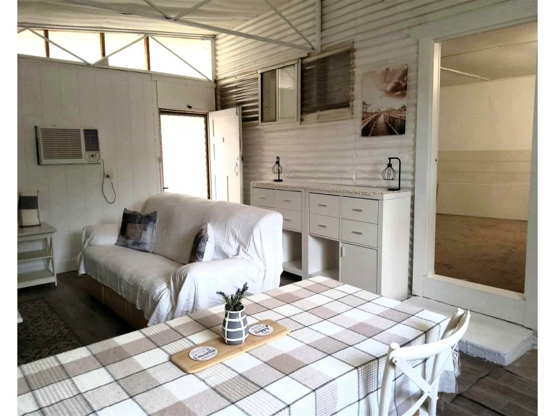 1 Osborne Street, Urana NSW 2645