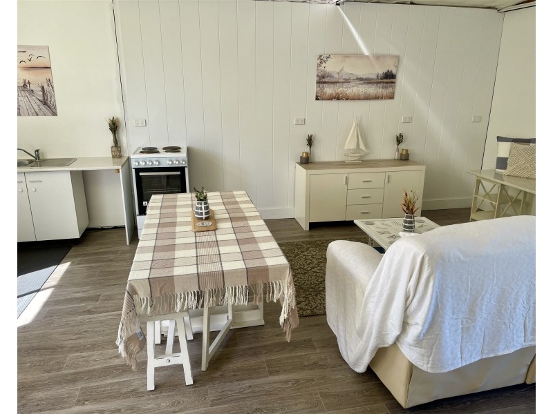 1 Osborne Street, Urana NSW 2645