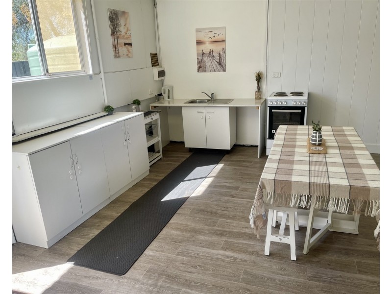 1 Osborne Street, Urana NSW 2645