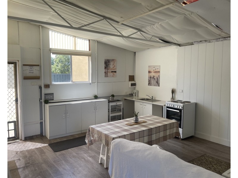 1 Osborne Street, Urana NSW 2645