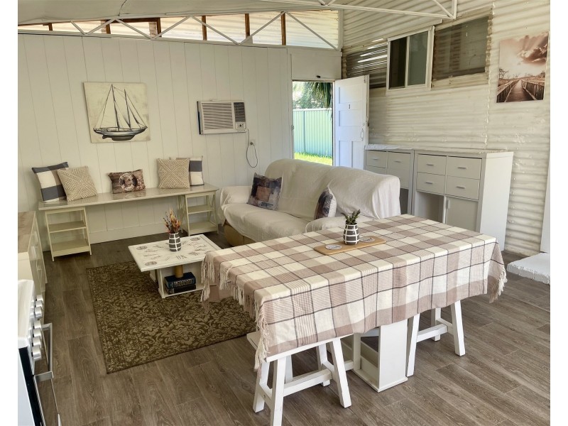 1 Osborne Street, Urana NSW 2645
