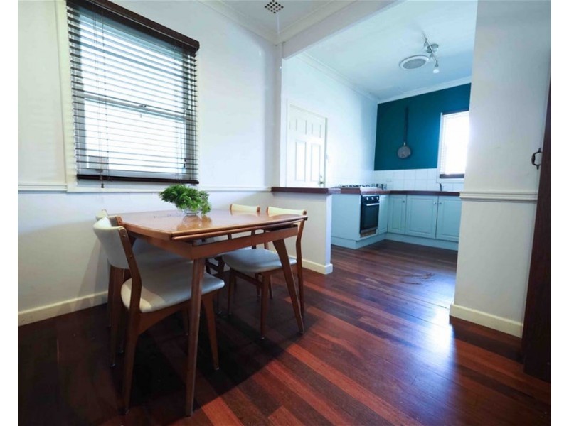 18 Bromley Street, Embleton WA 6062