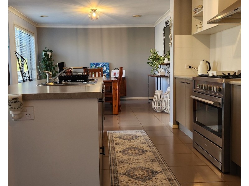 16 VILLAGE FAIR DRIVE, Newlands Arm VIC 3875