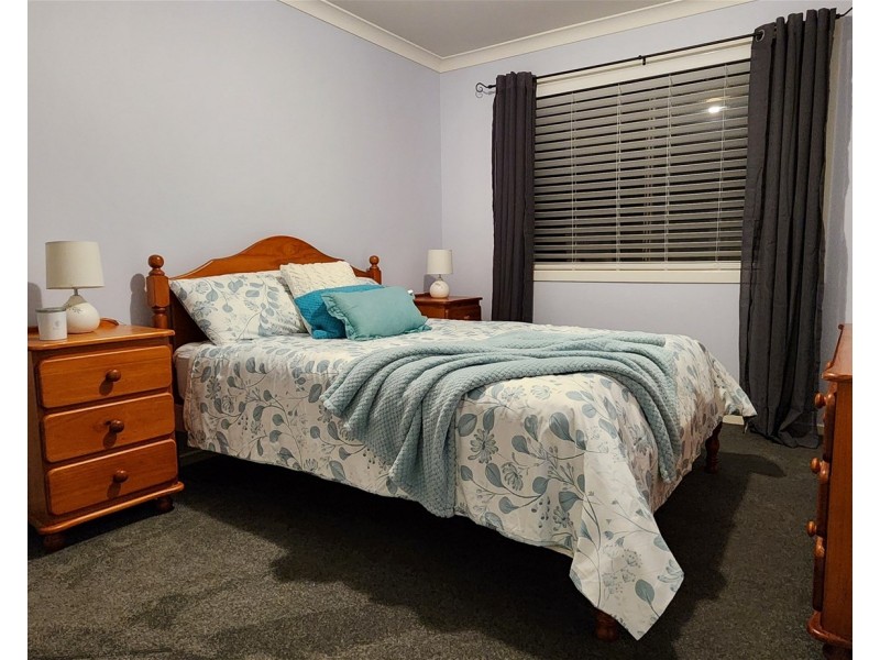 16 VILLAGE FAIR DRIVE, Newlands Arm VIC 3875