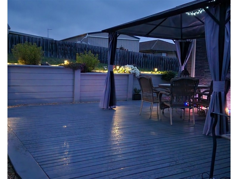 16 VILLAGE FAIR DRIVE, Newlands Arm VIC 3875
