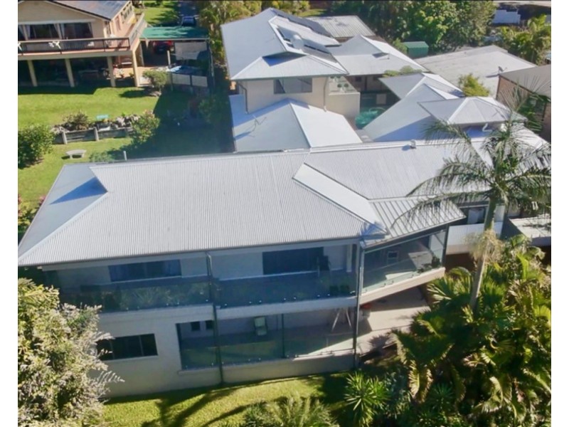 82 Simpsons Road, Currumbin Waters QLD 4223