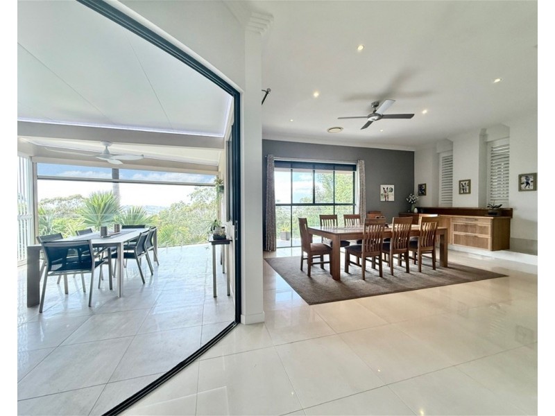 82 Simpsons Road, Currumbin Waters QLD 4223