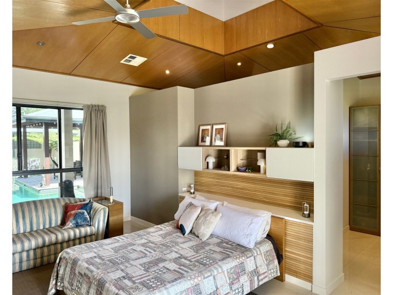 82 Simpsons Road, Currumbin Waters QLD 4223