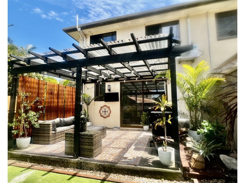 32/71 Olsen Avenue, Labrador QLD 4215