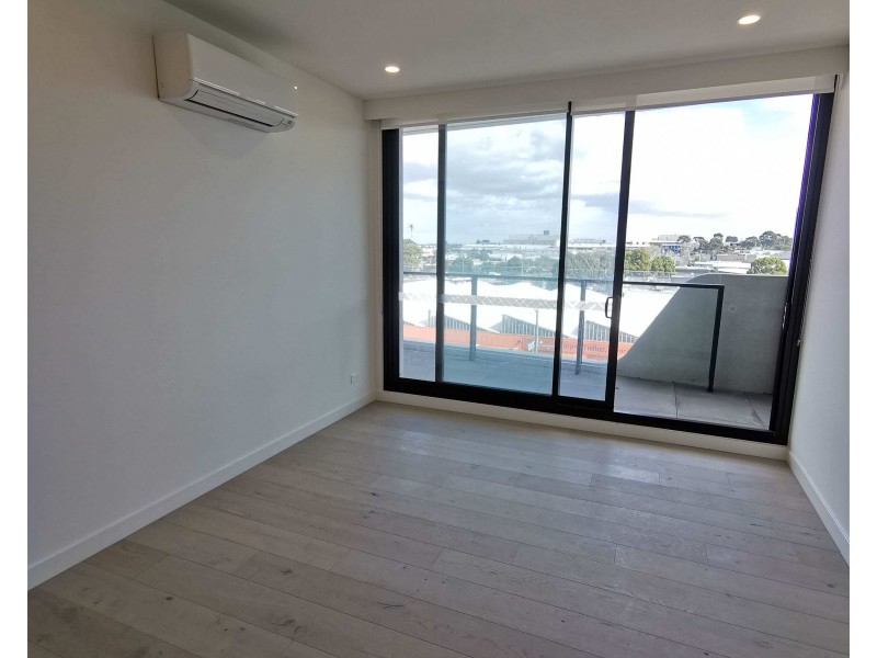 2409/864  Blackburn Road, Clayton VIC 3168