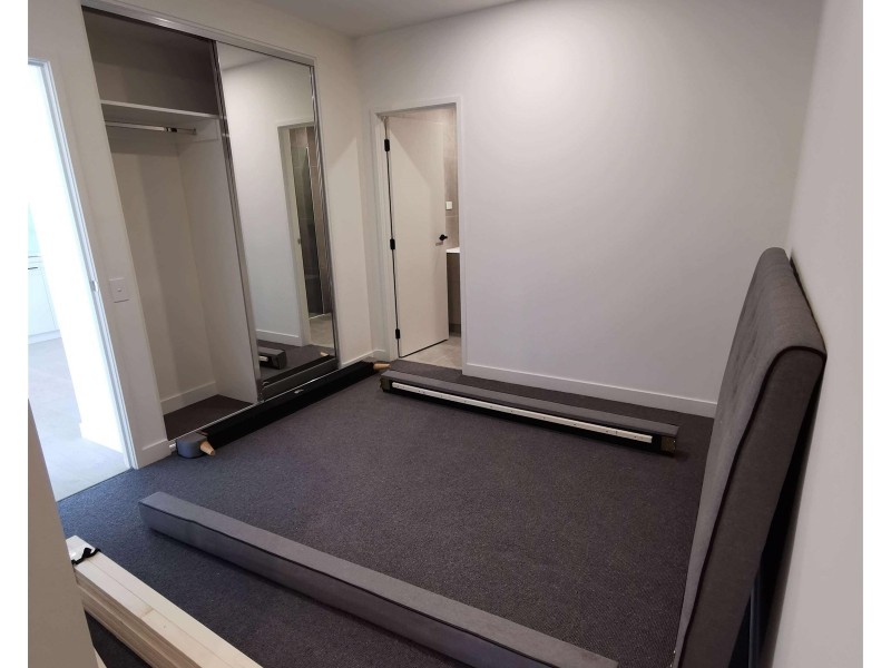 2409/864  Blackburn Road, Clayton VIC 3168