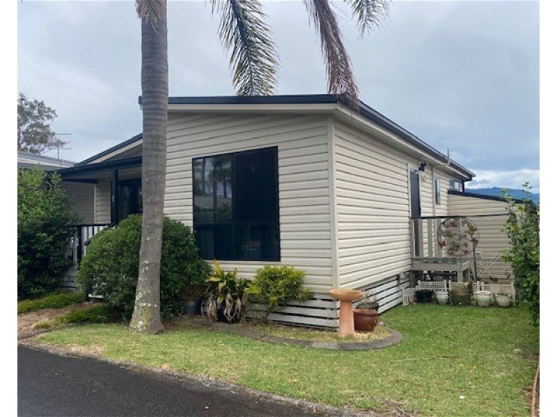 49/278-280  Princes Highway, Bomaderry NSW 2541
