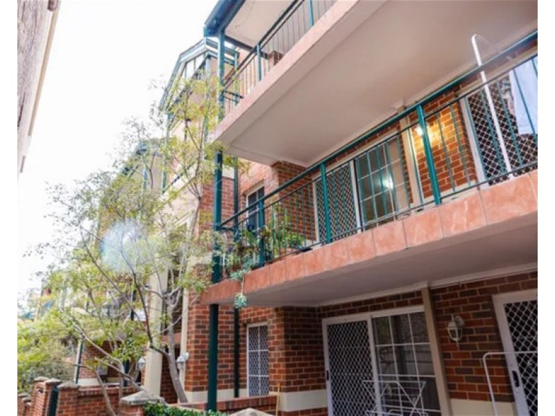 Unit 45/30 Bishops Row, East Perth WA 6004