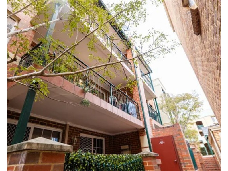 Unit 45/30 Bishops Row, East Perth WA 6004