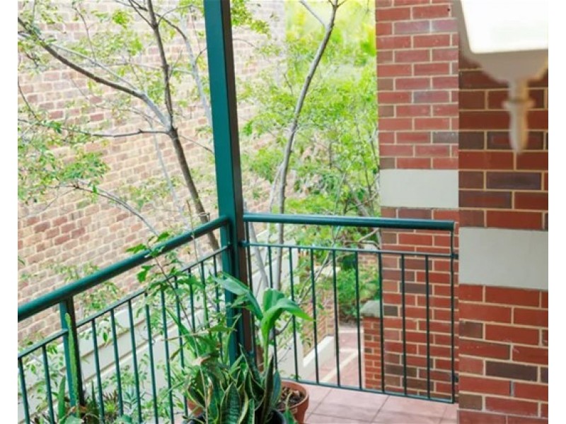 Unit 45/30 Bishops Row, East Perth WA 6004