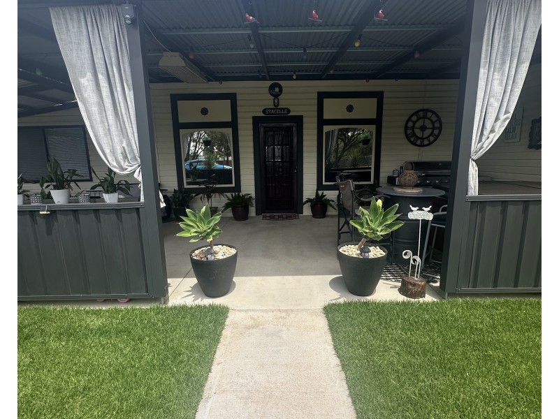 18 Loftus Street, Temora NSW 2666