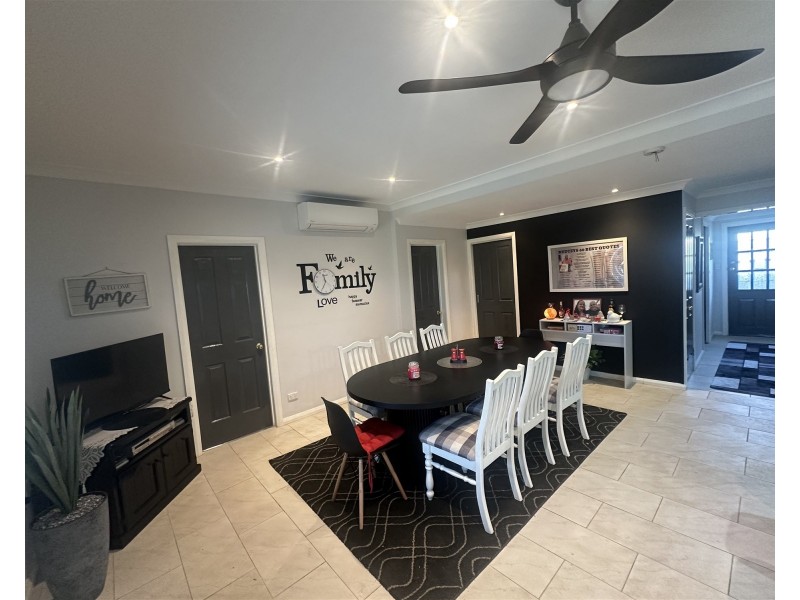 18 Loftus Street, Temora NSW 2666