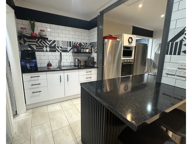 18 Loftus Street, Temora NSW 2666