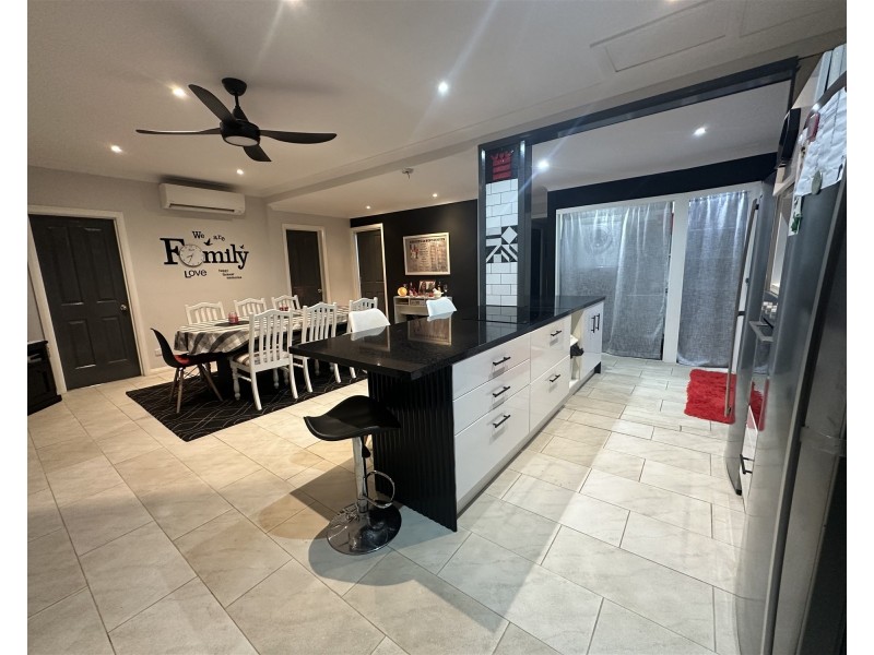 18 Loftus Street, Temora NSW 2666