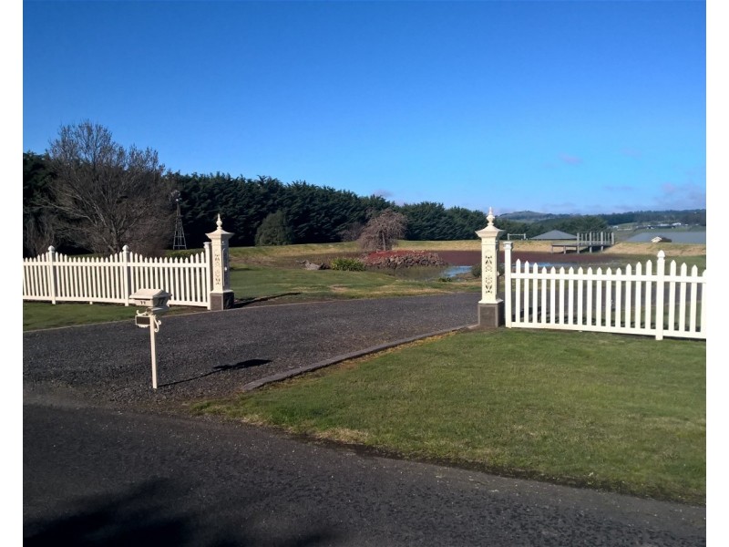 77 Leslie Road, Gisborne VIC 3437