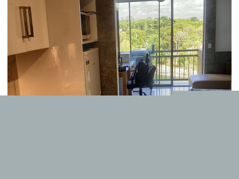 519/25 Lake Orr Drive, Robina QLD 4226
