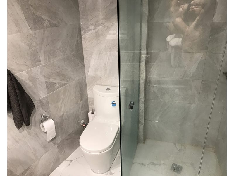 519/25 Lake Orr Drive, Robina QLD 4226